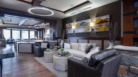 Common sitting area at Flagstaff Lodge