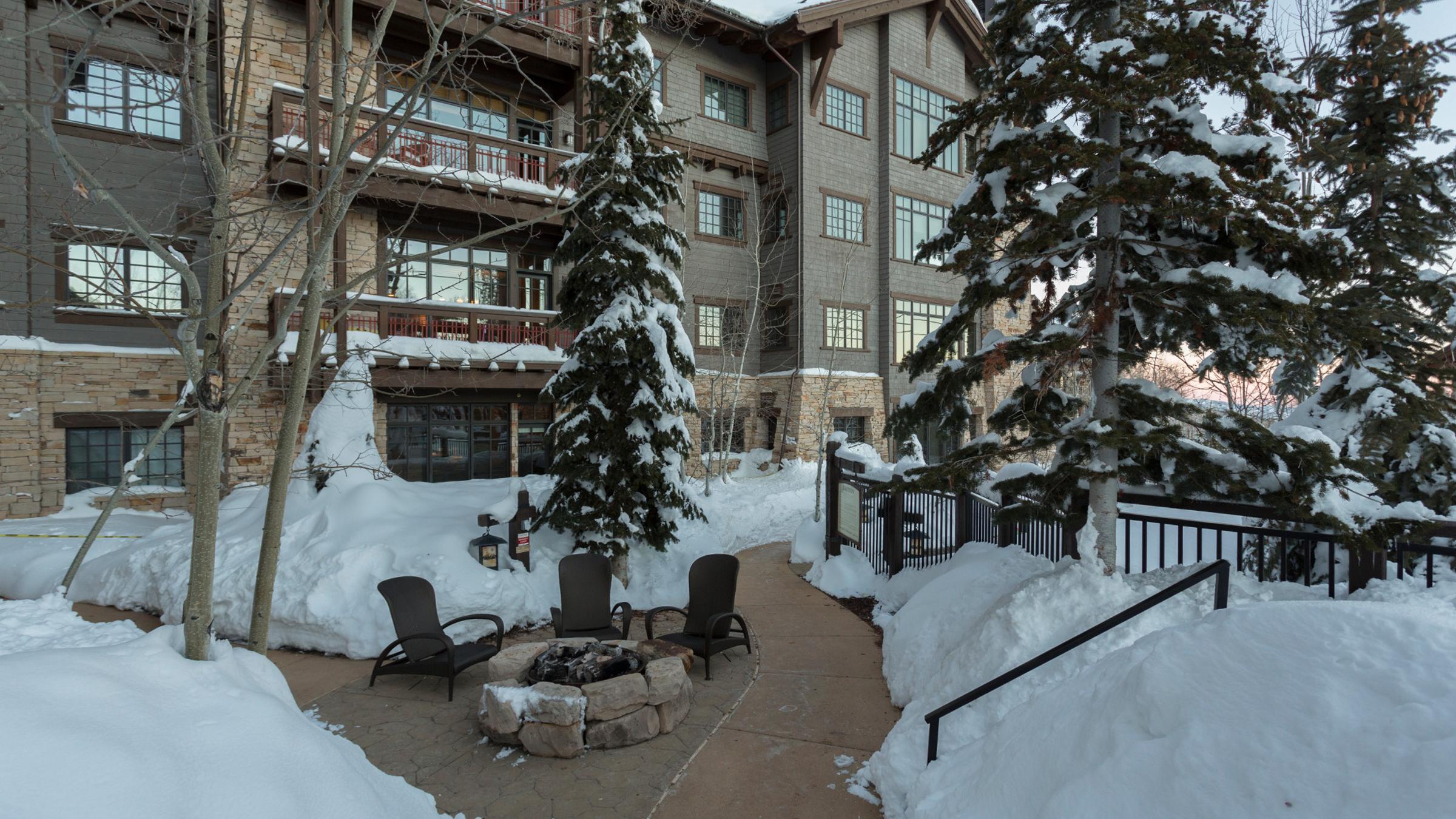 Outdoor firepit at Arrowleaf Lodge