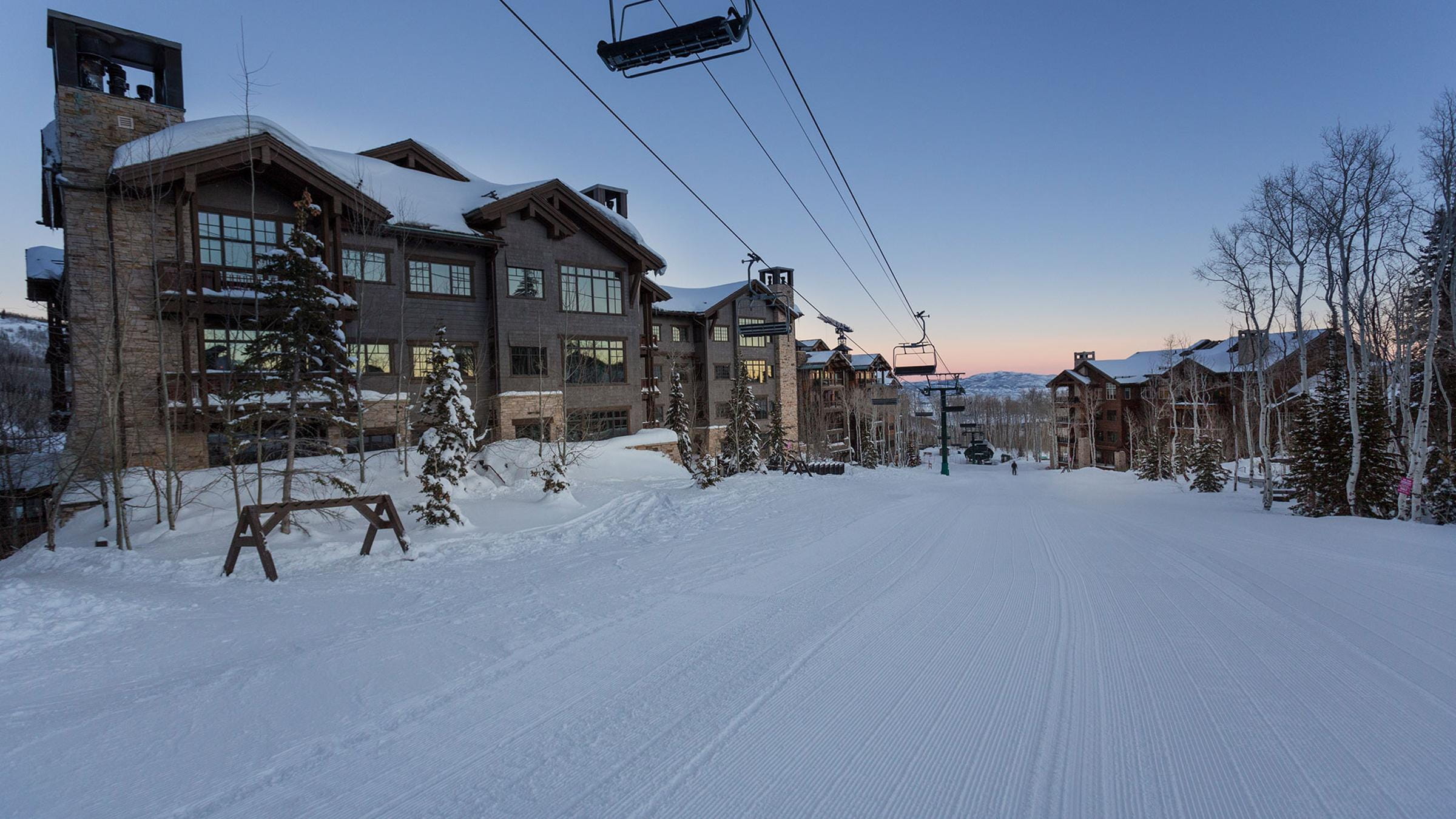 Arrowleaf Lodge at dawn in the winter