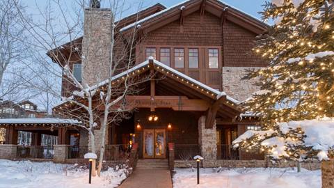 Shooting Star exterior - entrance
