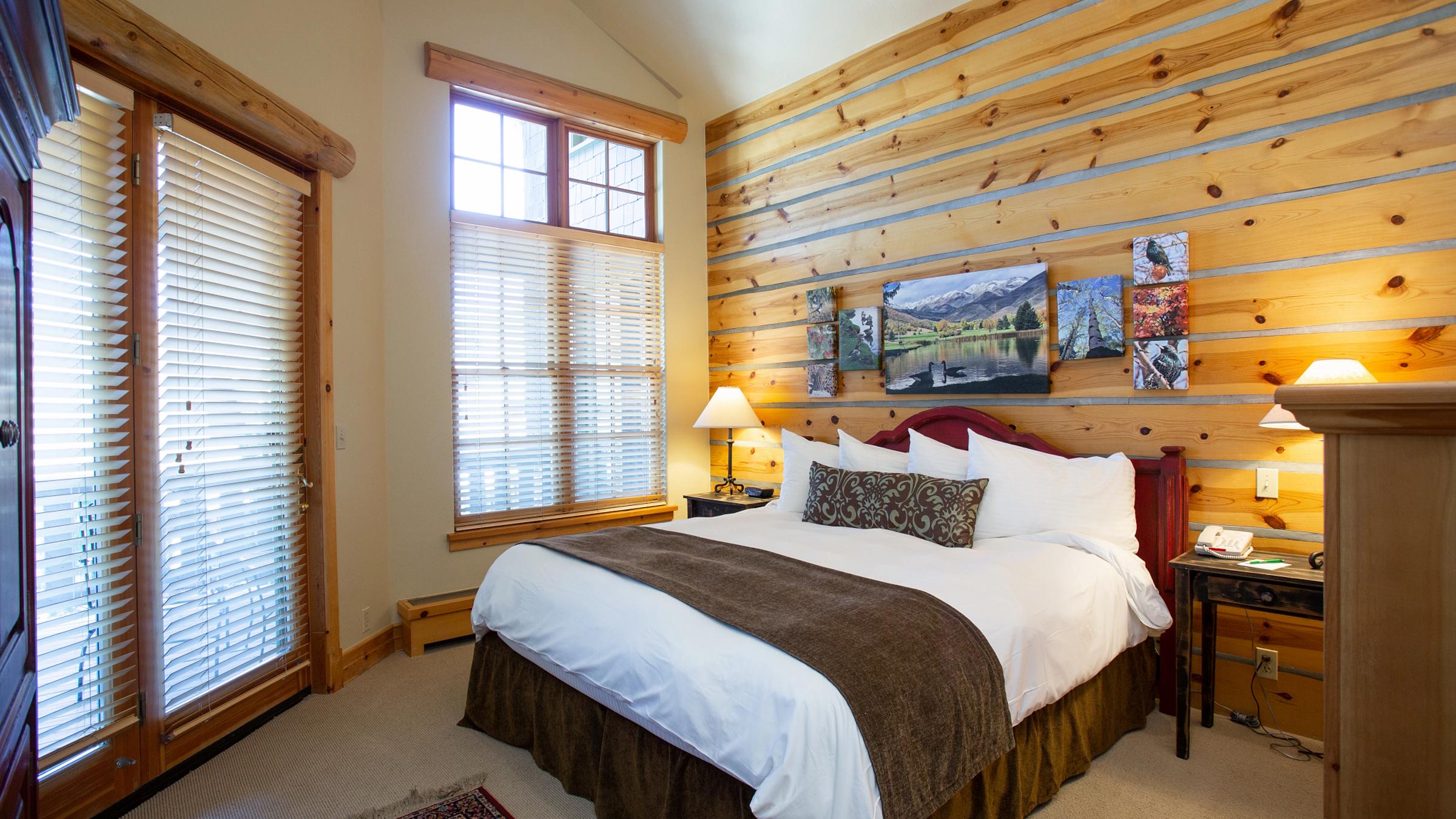 Deluxe hotel room at Lodges at Deer Valley