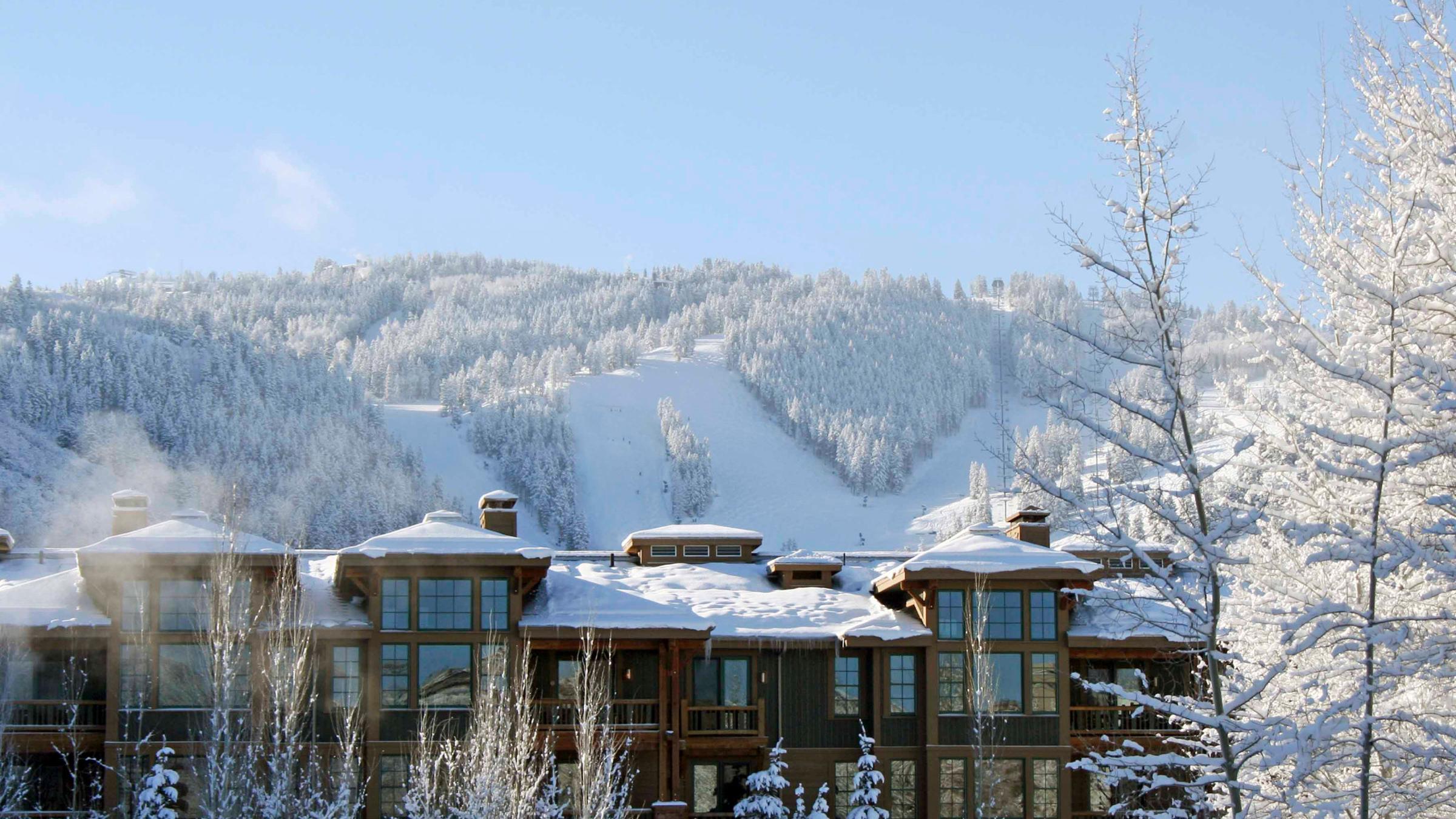 Lodges at Deer Valley winter exterior