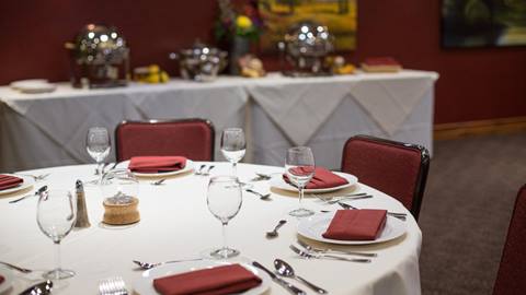 Lodges at Deer Valley Oak Room table set up