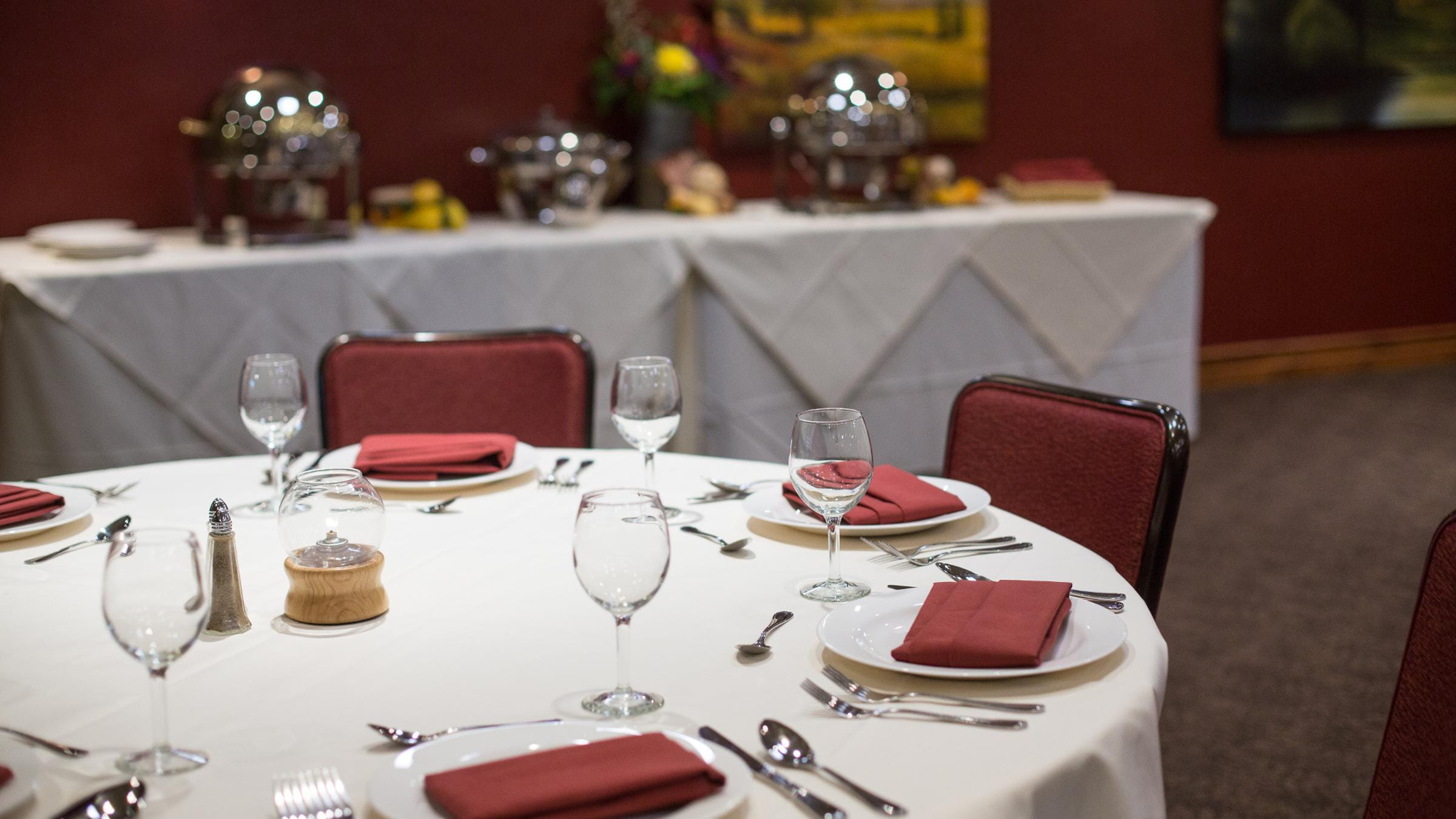 Lodges at Deer Valley Oak Room table set up