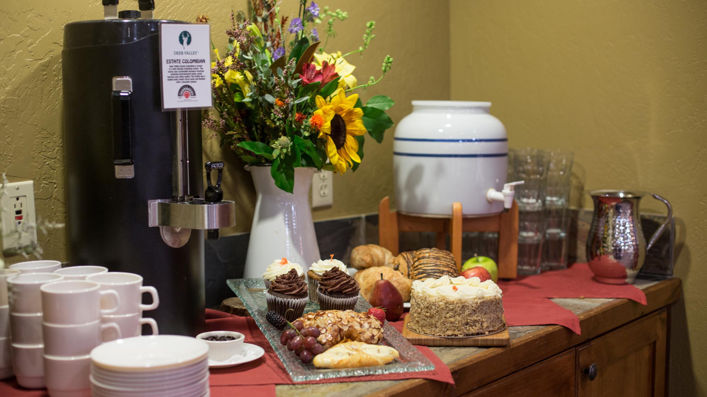 Lodges at Deer Valley Oak Room food and beverage set up