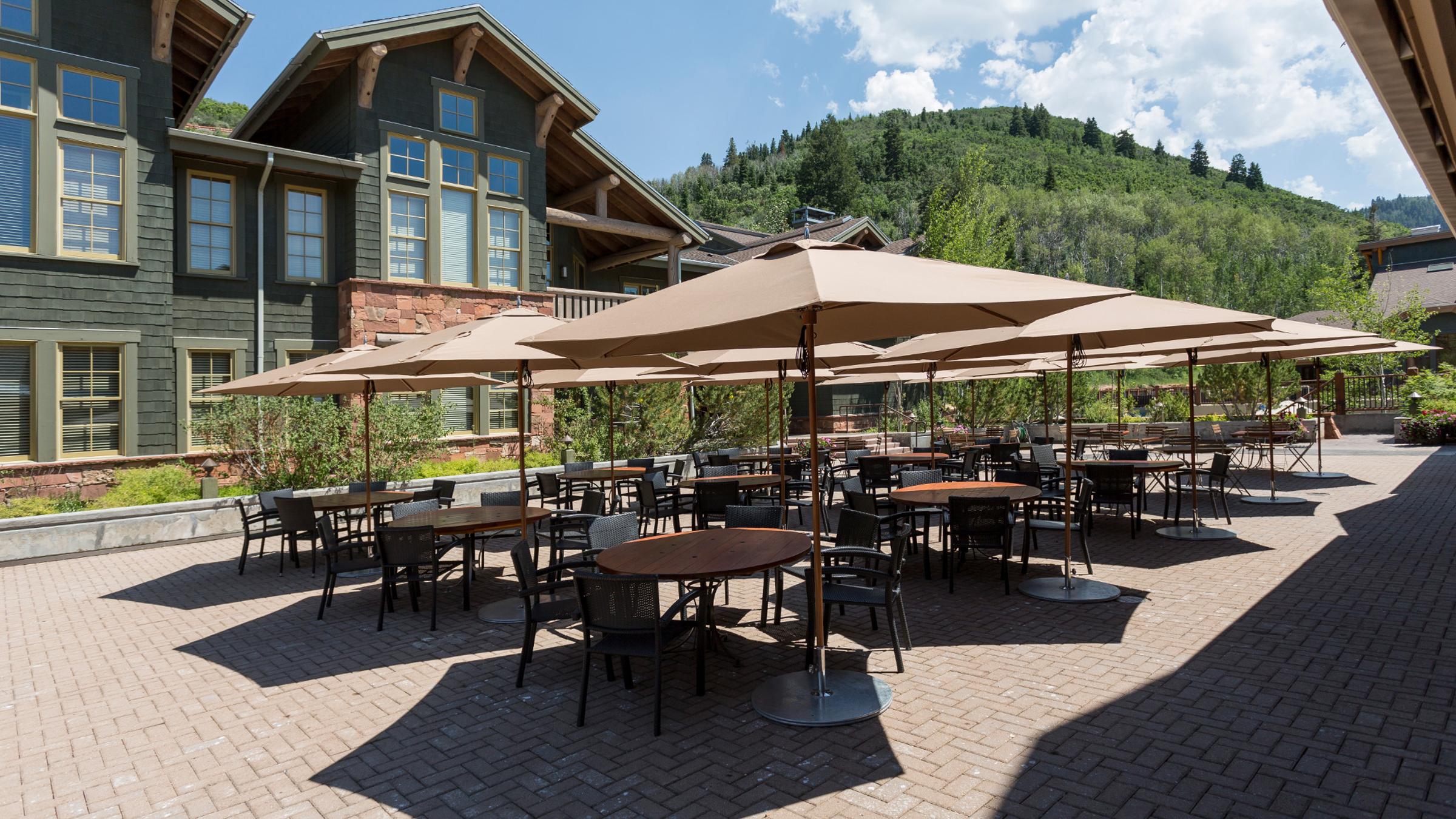 DD07072017_LodgesPatio_003.jpg