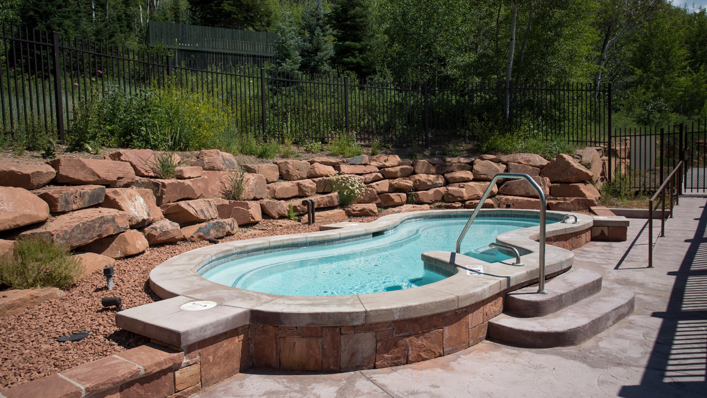 Lodges at Deer Valley outdoor hot tub