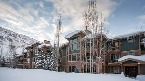 Lodges at Deer Valley winter exterior