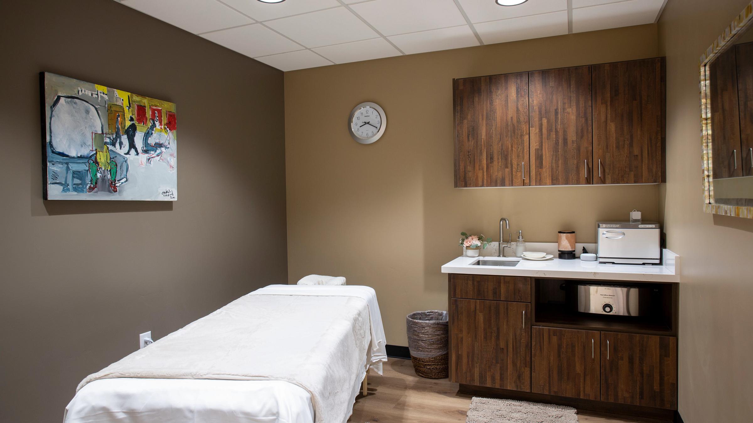 Massage room at Silver Baron Lodge