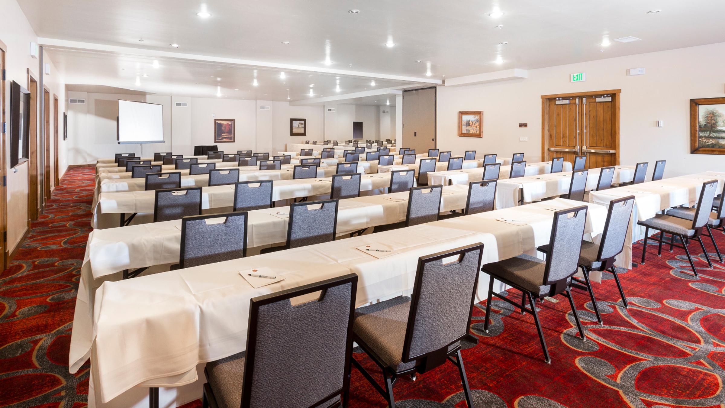 Silver Baron Lodge classroom style meeting set up